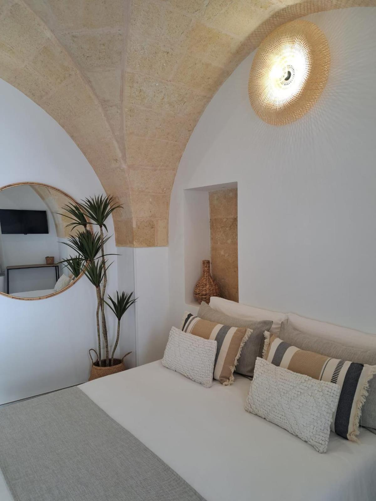 Mae Apulian Rooms Grottaglie Extérieur photo