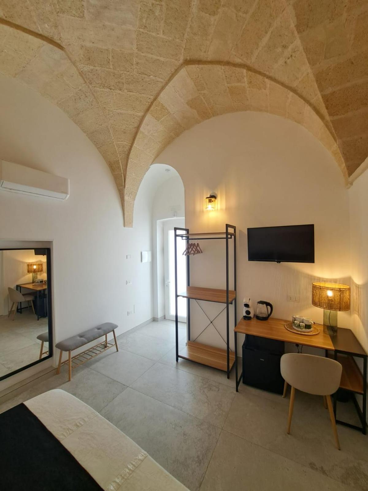 Mae Apulian Rooms Grottaglie Extérieur photo